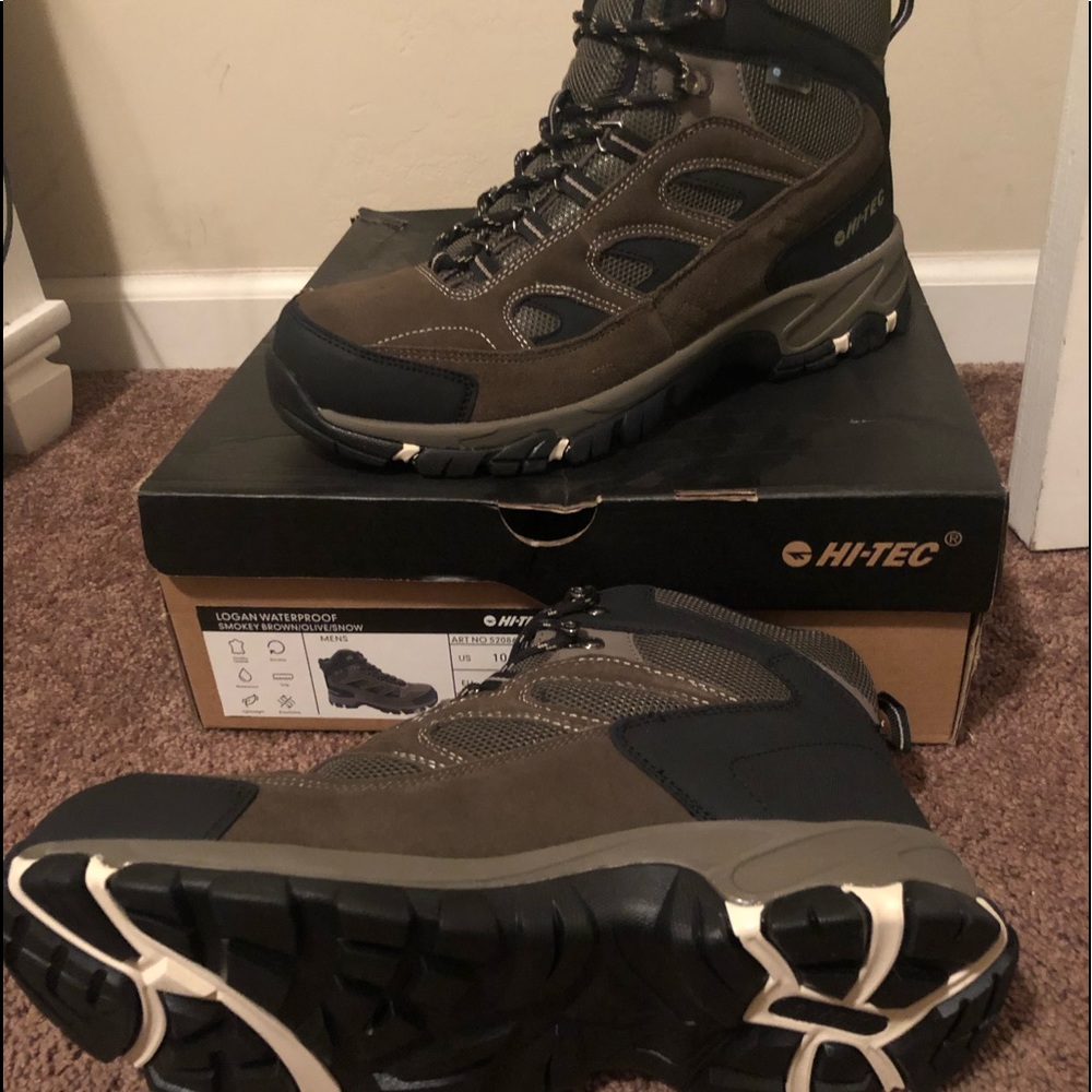 Men’s waterproof shoes